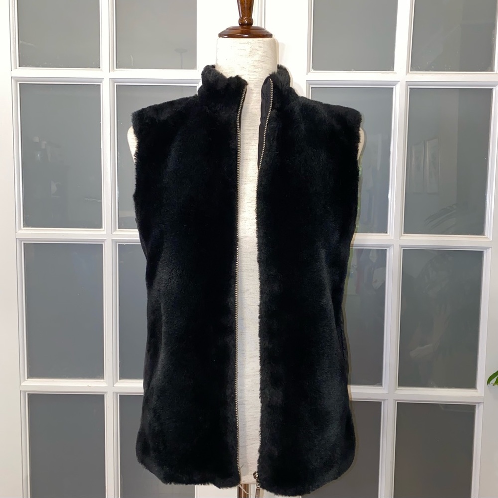 EUC Women’s size Small B.C. Clothing Original Black Faux Fur Vest
